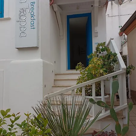 Bed & Breakfast Double Room, Air Conditioning, Bathroom, In The Center Of Calabria Tropea