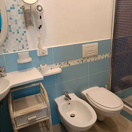 Double Room, Air Conditioning, Bathroom, In The Center Of Calabria